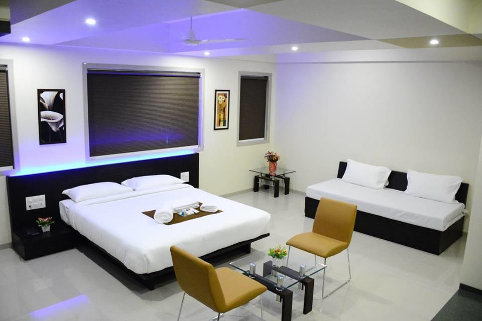 Hotel Ramkrishna Executive Bārsi Esterno foto